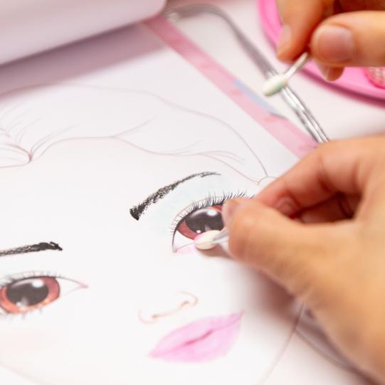 Top Model Make Up Creative Folder
