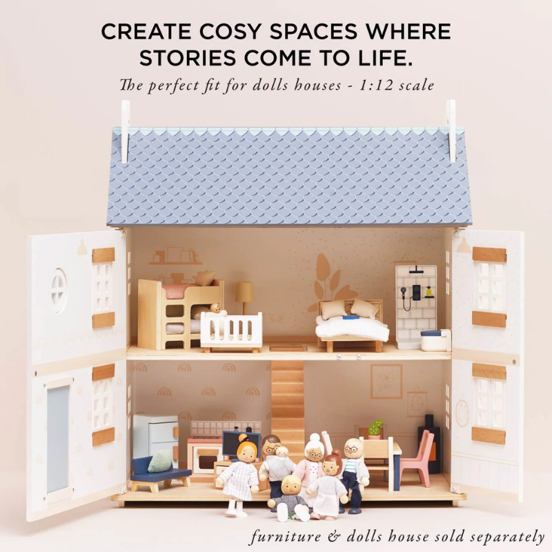 Le Toy Van Wooden Dolls House Family Set