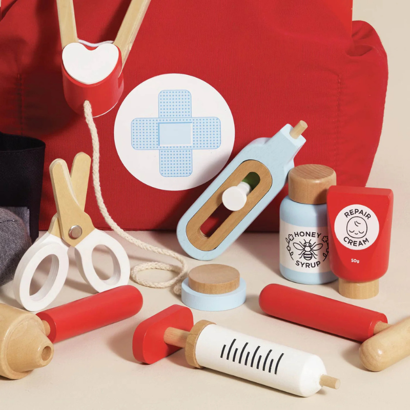Le Toy Van Wooden Vintage Doctor Kit