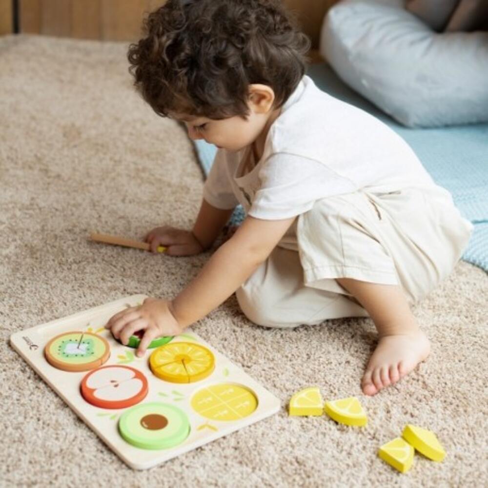 Classic World Fruity Fractions - Cutting Fruit Puzzle 23Pcs