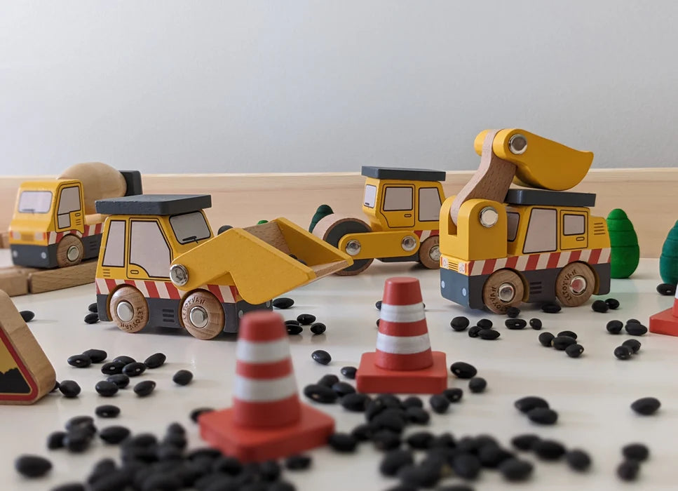 Le Toy Van Construction Vehicle Set