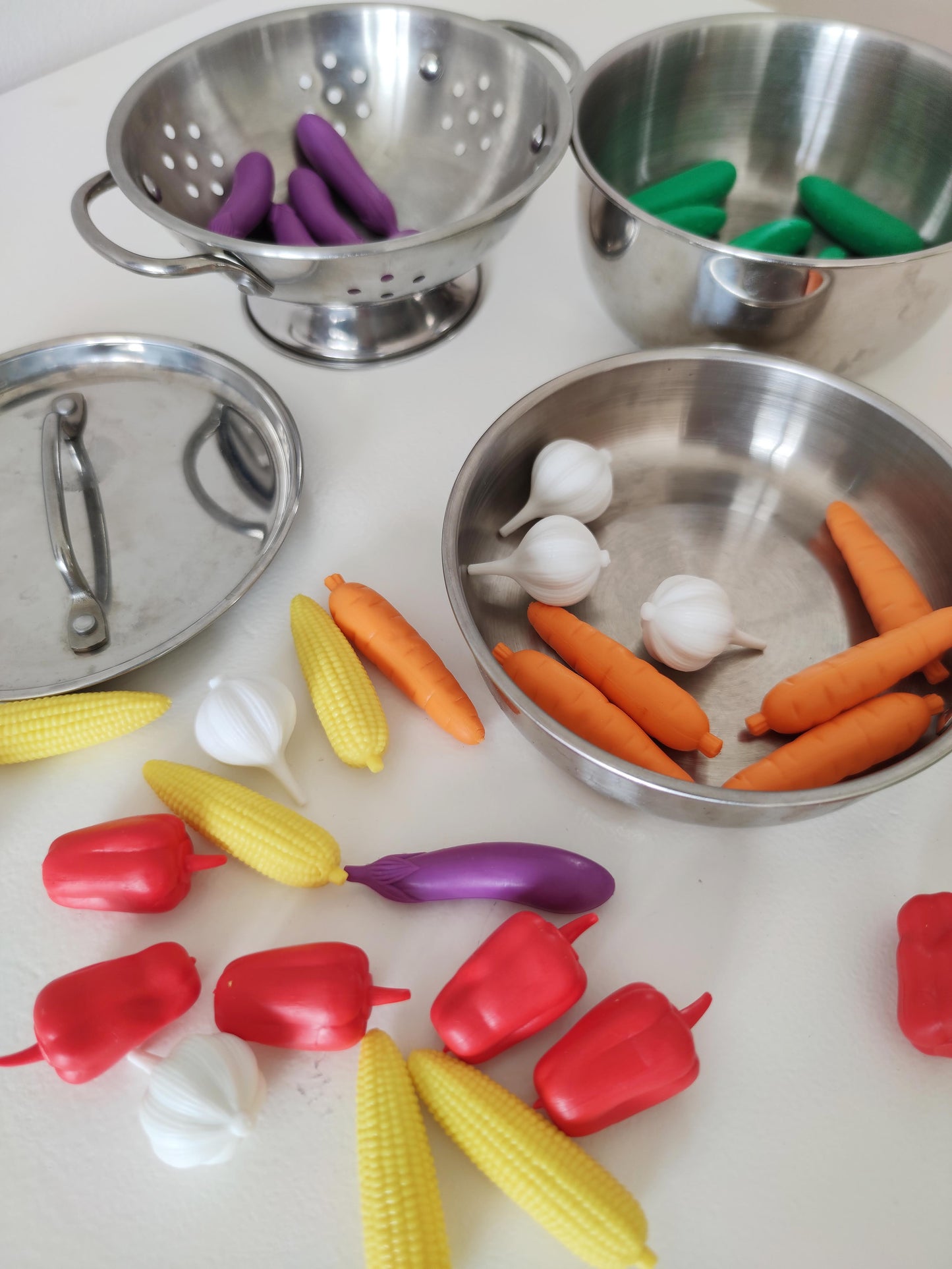 Melissa & Doug Pots and Pans Set