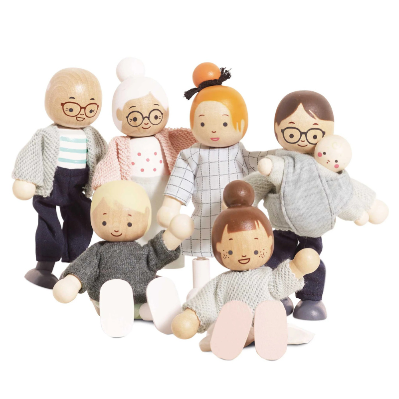 Le Toy Van Wooden Dolls House Family Set