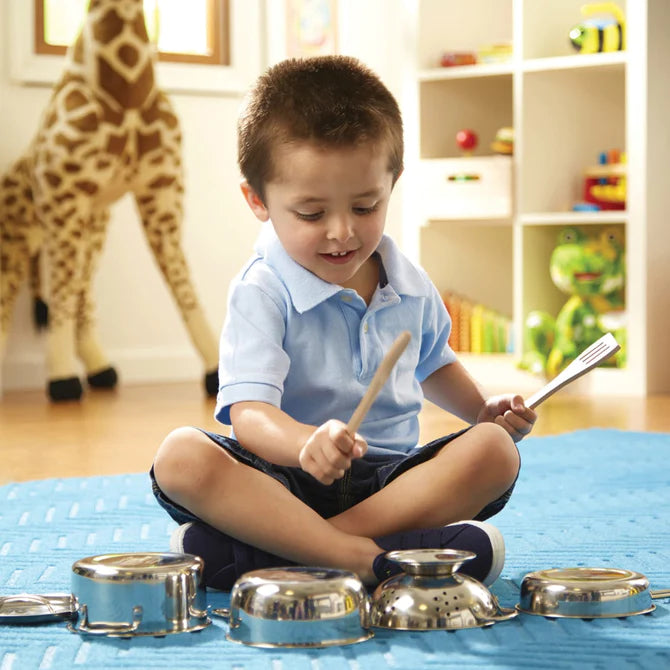 Melissa and Doug Pots and Pans Set