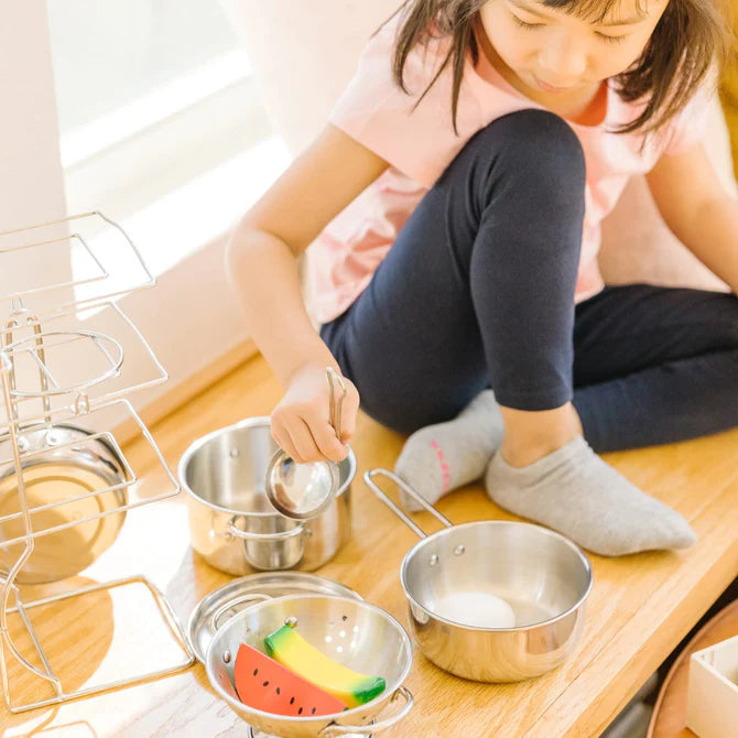 Melissa and Doug Pots and Pans Set