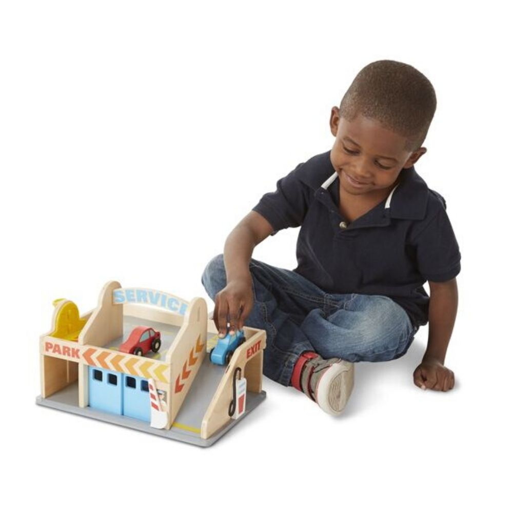 Melissa & Doug Service Station Parking Garage