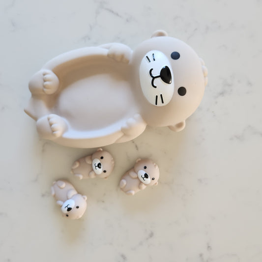 Animal Floating Bath Toy - Mama and Babies