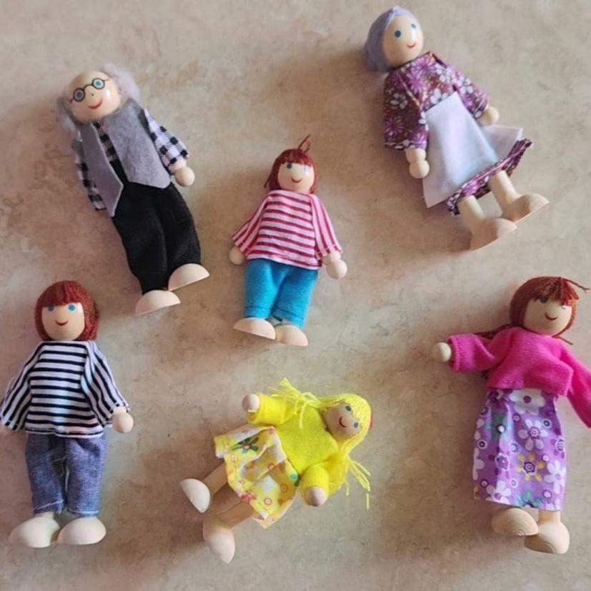 Wooden Doll Family - 6 pieces