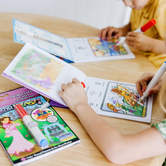 Melissa & Doug On The Go Colour Blast No-Mess Colouring Pad