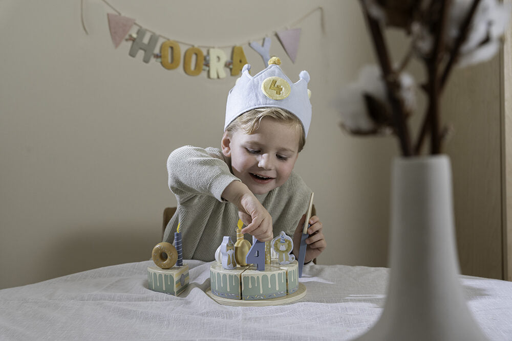 Little Dutch Birthday Cake - Various Colours