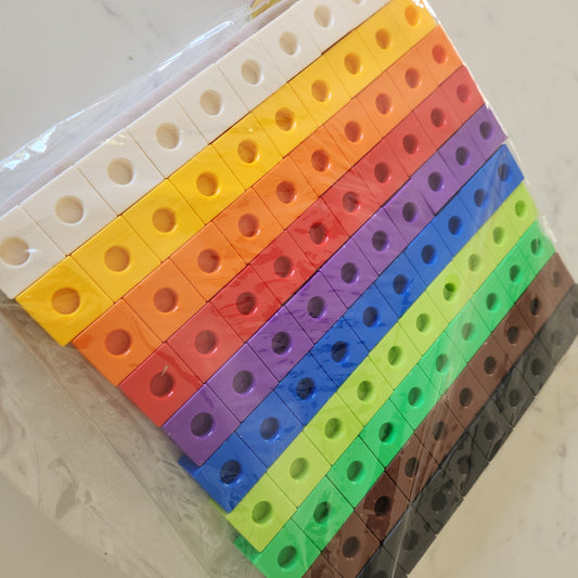 Linking Cubes