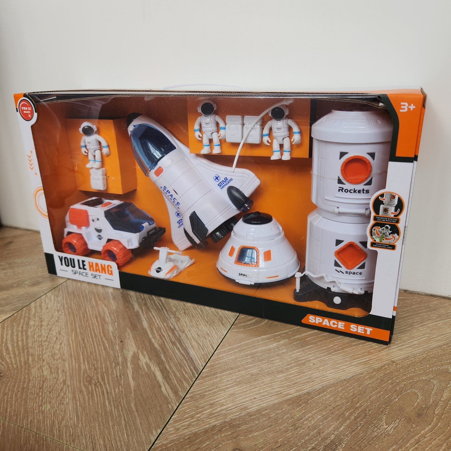 Large Space Set