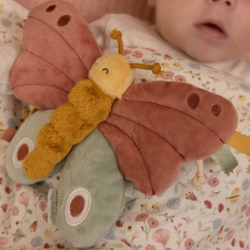 Little Dutch Hug Butterfly