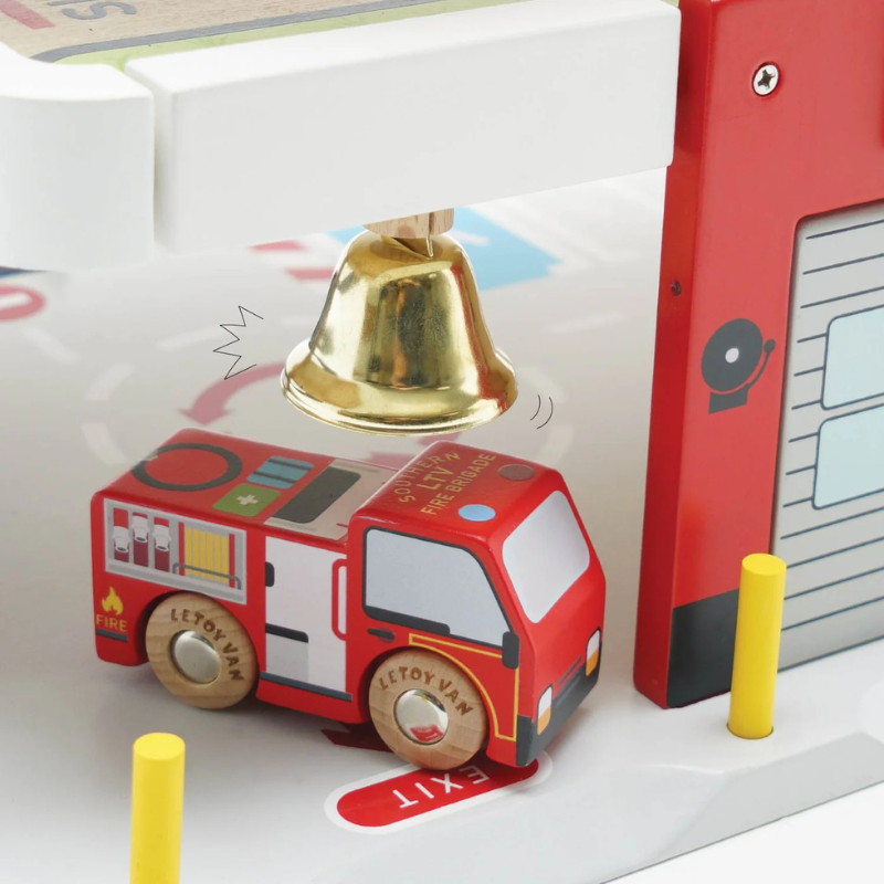 Le Toy Van Fire & Rescue Garage