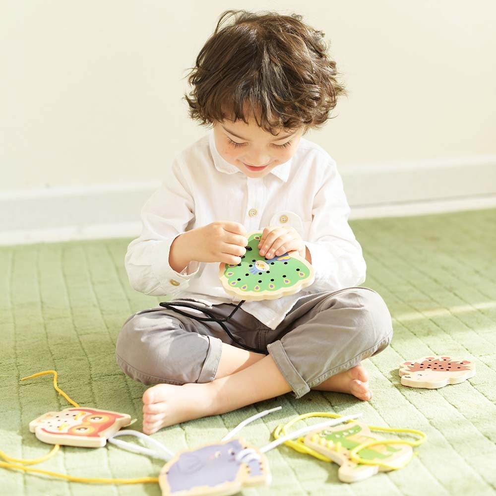 Classic World Lacing Animals - Free Jungle