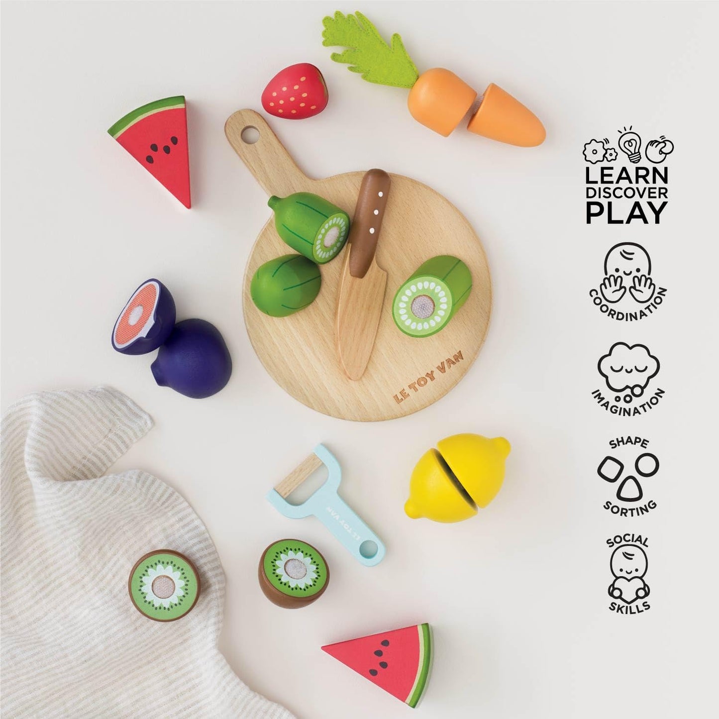 Le Toy Van Play Food Chopping Board