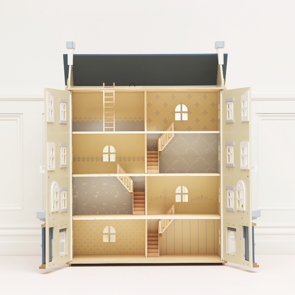 Le Toy Van Palace Wooden Dolls House