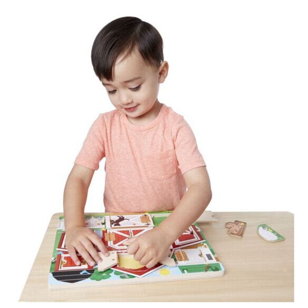 Melissa & Doug Magnetic Farm Hide & Seek Board