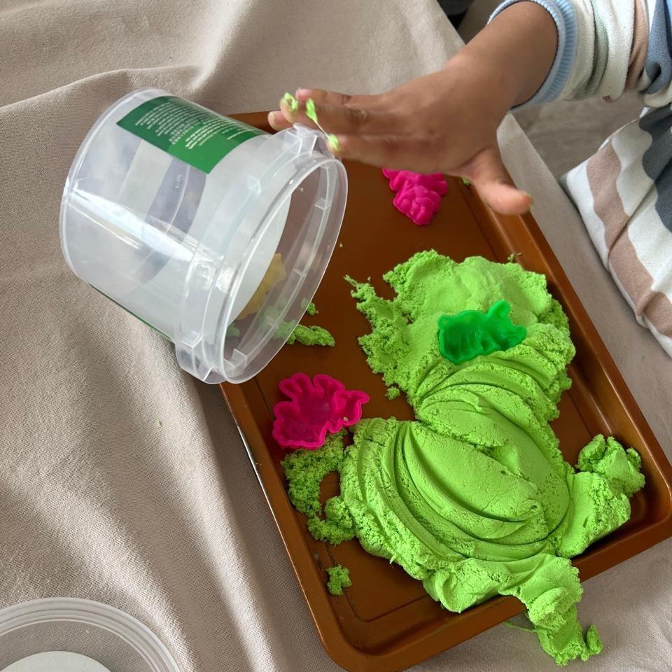 Stretchy Play Sand - Various Colours