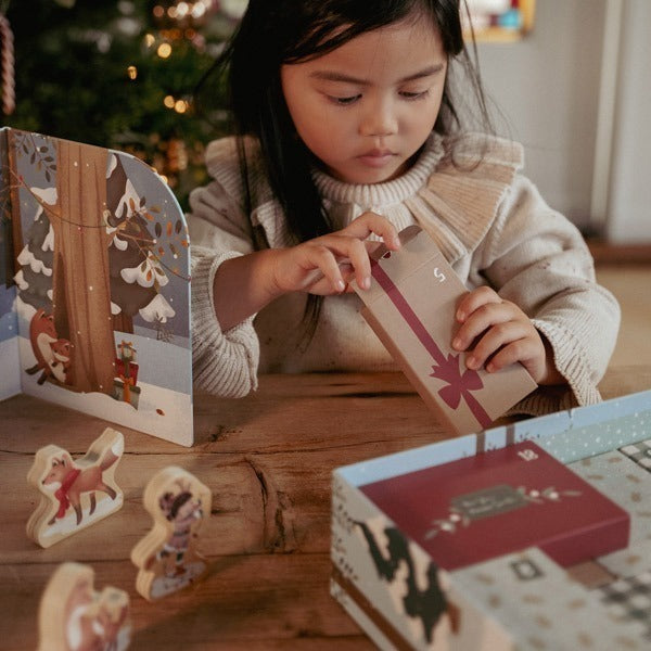 Little Dutch Advent Gift Box