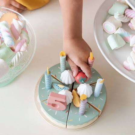 Little Dutch Birthday Cake - Various Colours