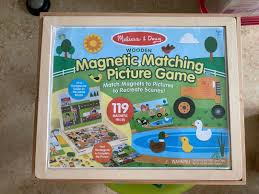 Melissa & Doug Magnetic Matching Picture Game