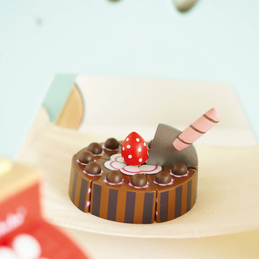 Le Toy Van Chocolate Cake